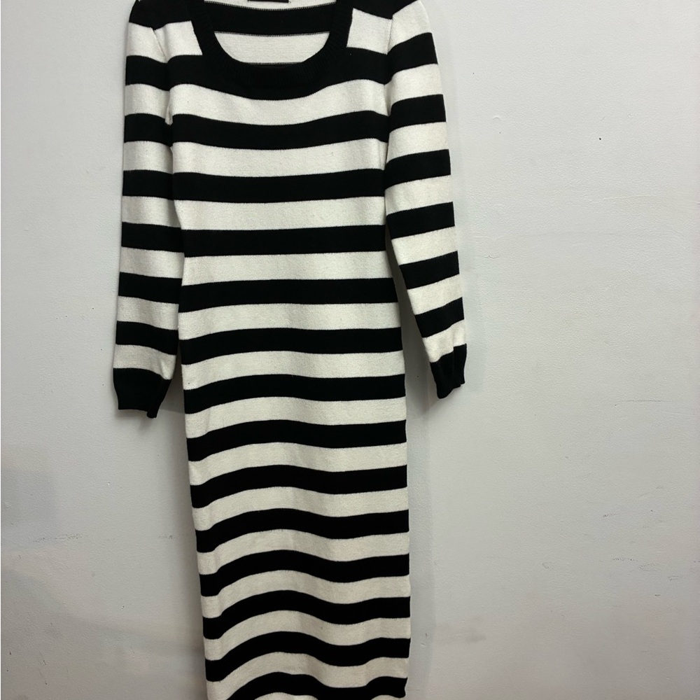 SHEIN Black and White Long Sleeve Dress